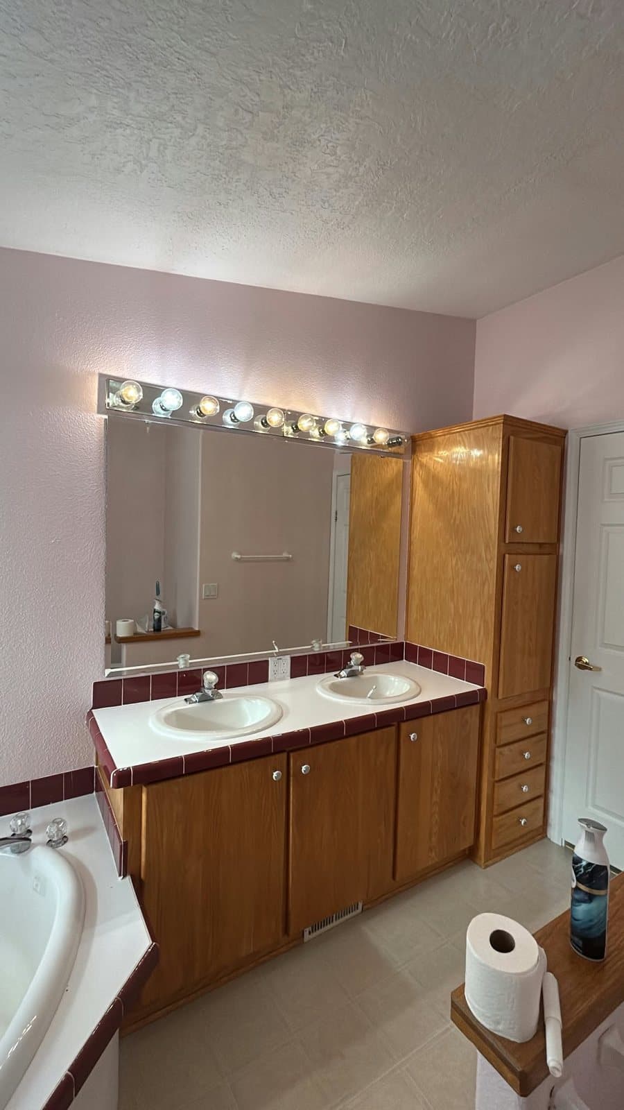 Bathroom repaint, after